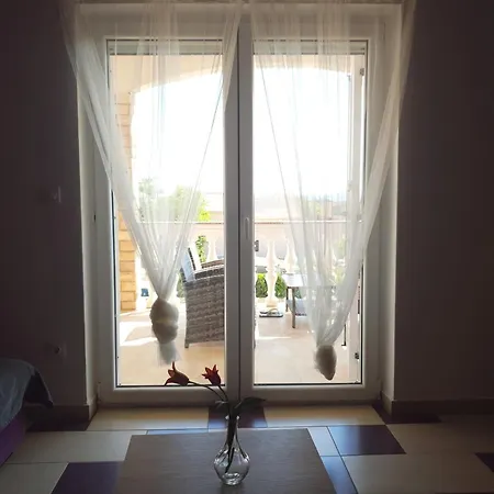 Apartment 'bodulo' Povljana